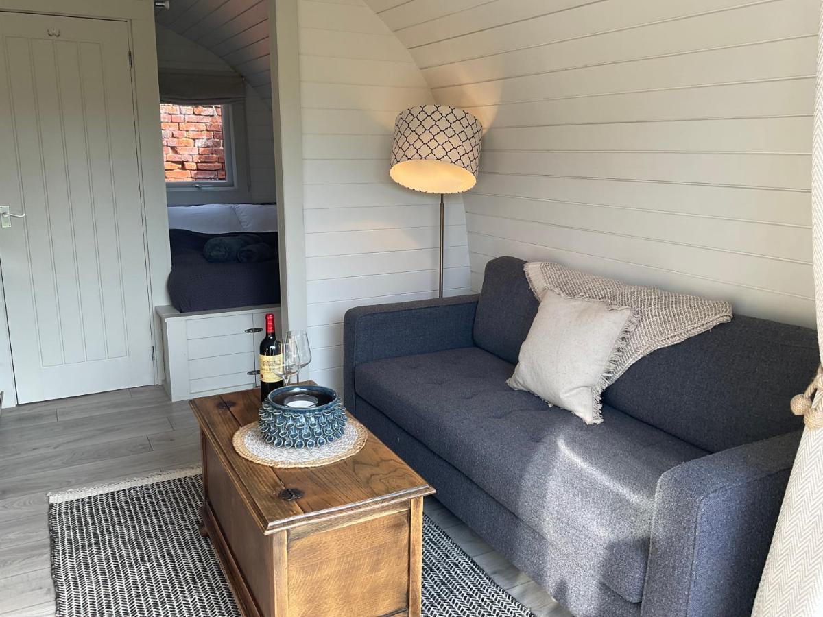Secluded Cosy Luxury Pod With Wood Fired Hot Tub Hotel Shrewsbury Exterior foto