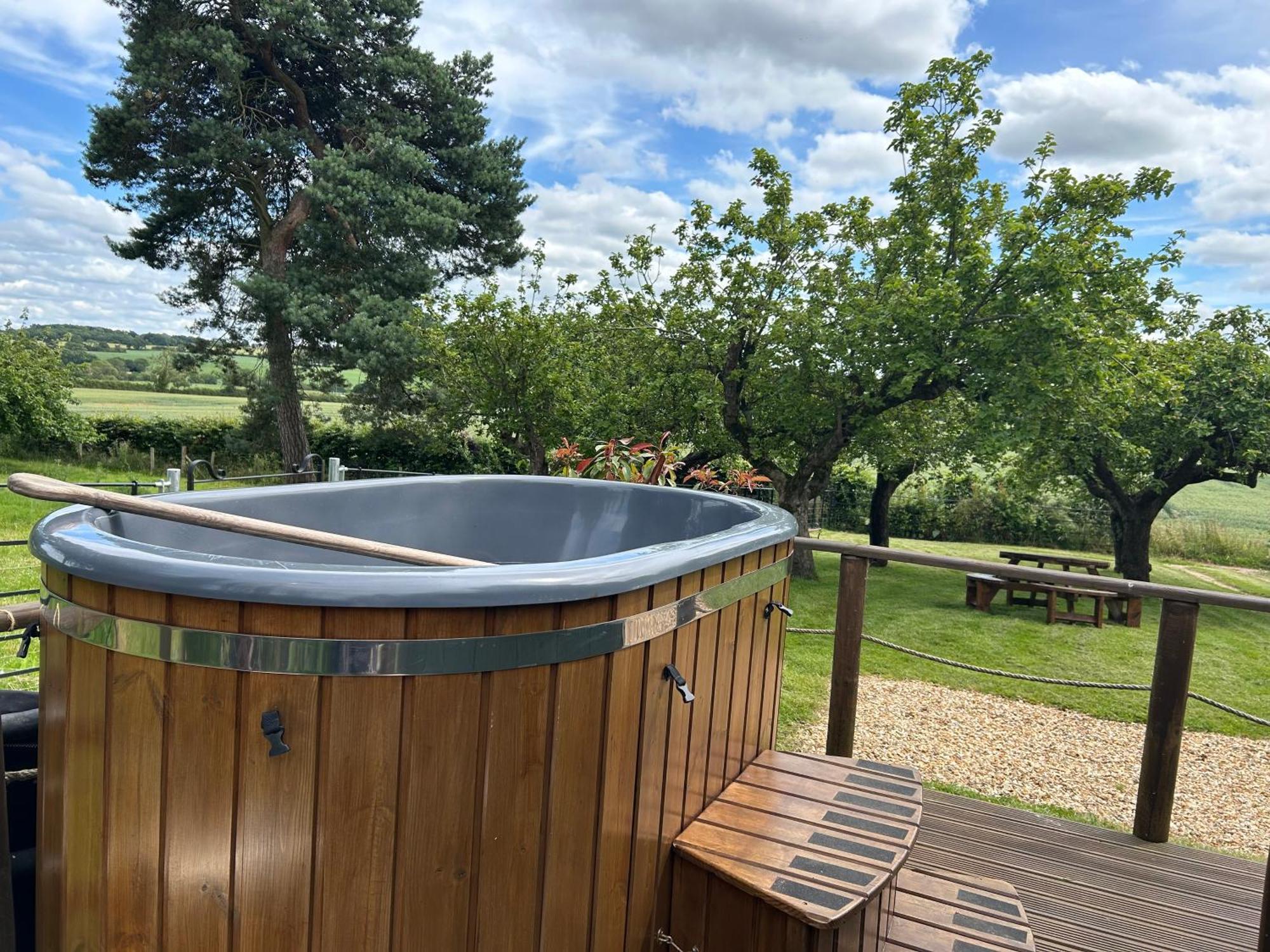 Secluded Cosy Luxury Pod With Wood Fired Hot Tub Hotel Shrewsbury Exterior foto